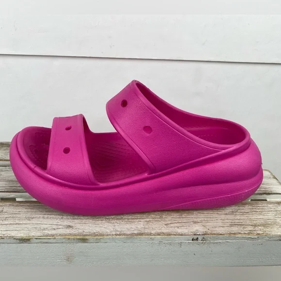 Crocs Classic Crush platform Sandal bold two-strap design.women’s size 7 Men 5 - Picture 3 of 12